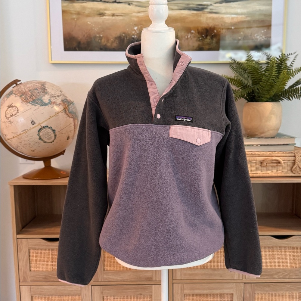 Rare color combo Patagonia fleece in great condition